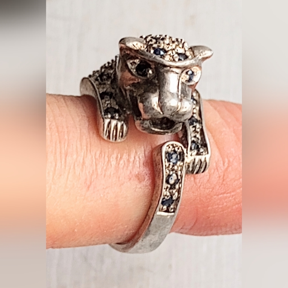 VINTAGE STERLING & SAPPHIRE PANTHER RING